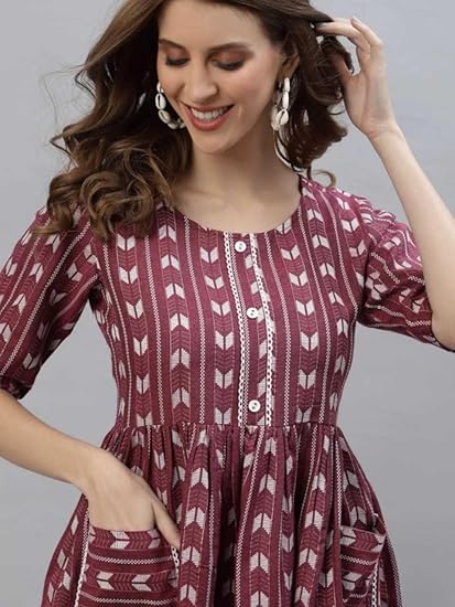 Womens Dobby Cotton Pocket Pleated kurti, Maroon