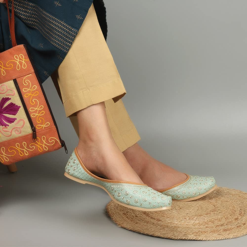 Indifeet Jutti for Women - Green - Image 4