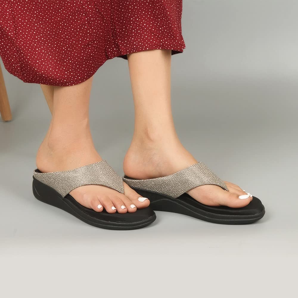 Indifeet Stylish Platform Heel Thong Sandals - Copper - View 2