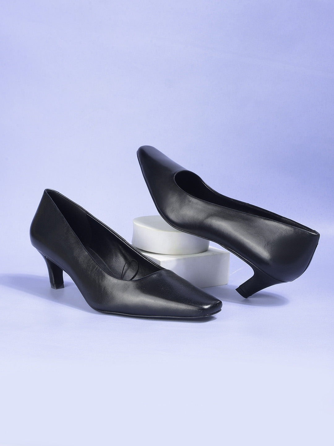 Nine West Women Pointed-Toe Casuals Pump - Black - View 6