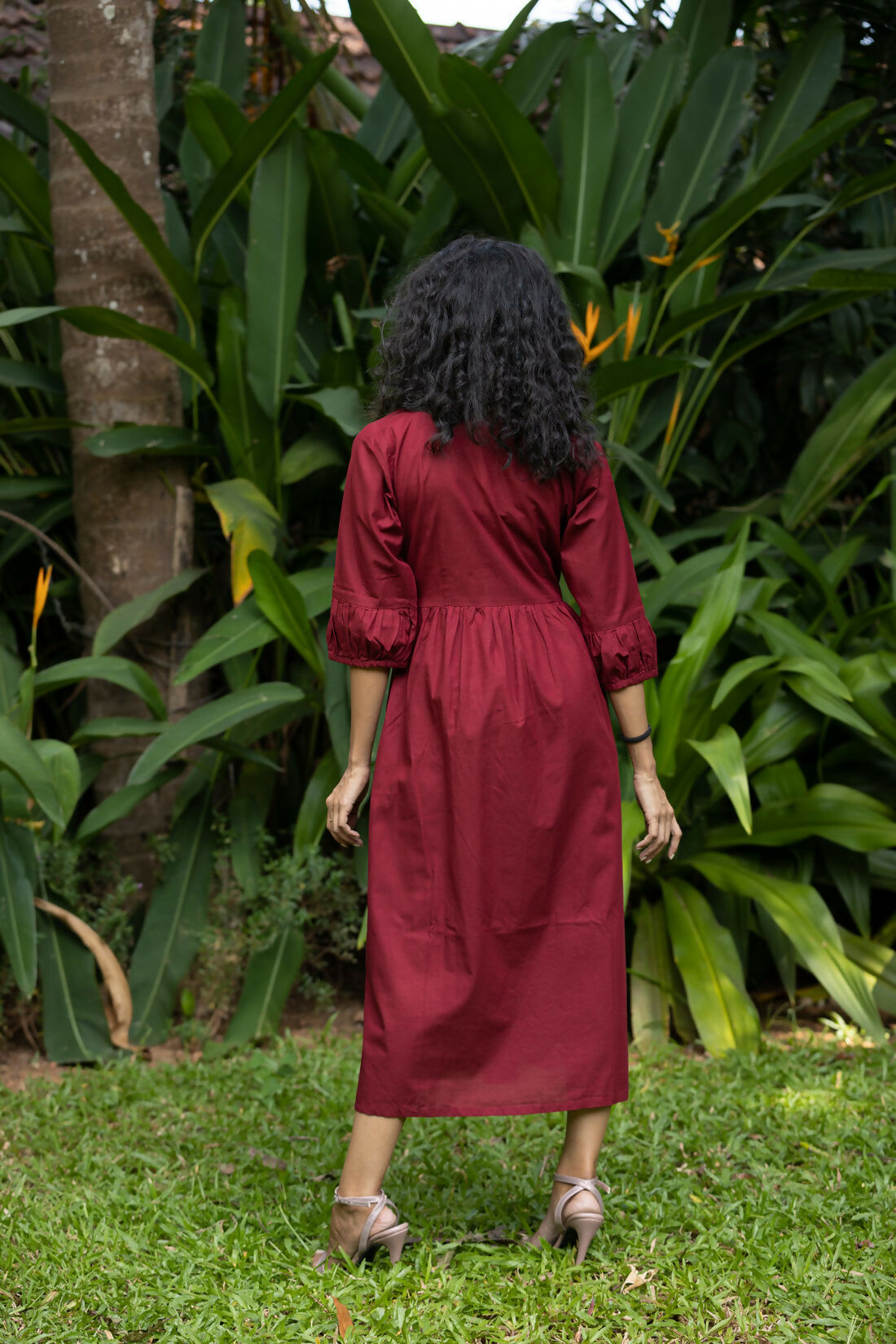 Scarlett Jewel Toned Solid Cotton Midi Dress With Three Quarter Sleeves And Elegant Silhouette Studio Sienna
