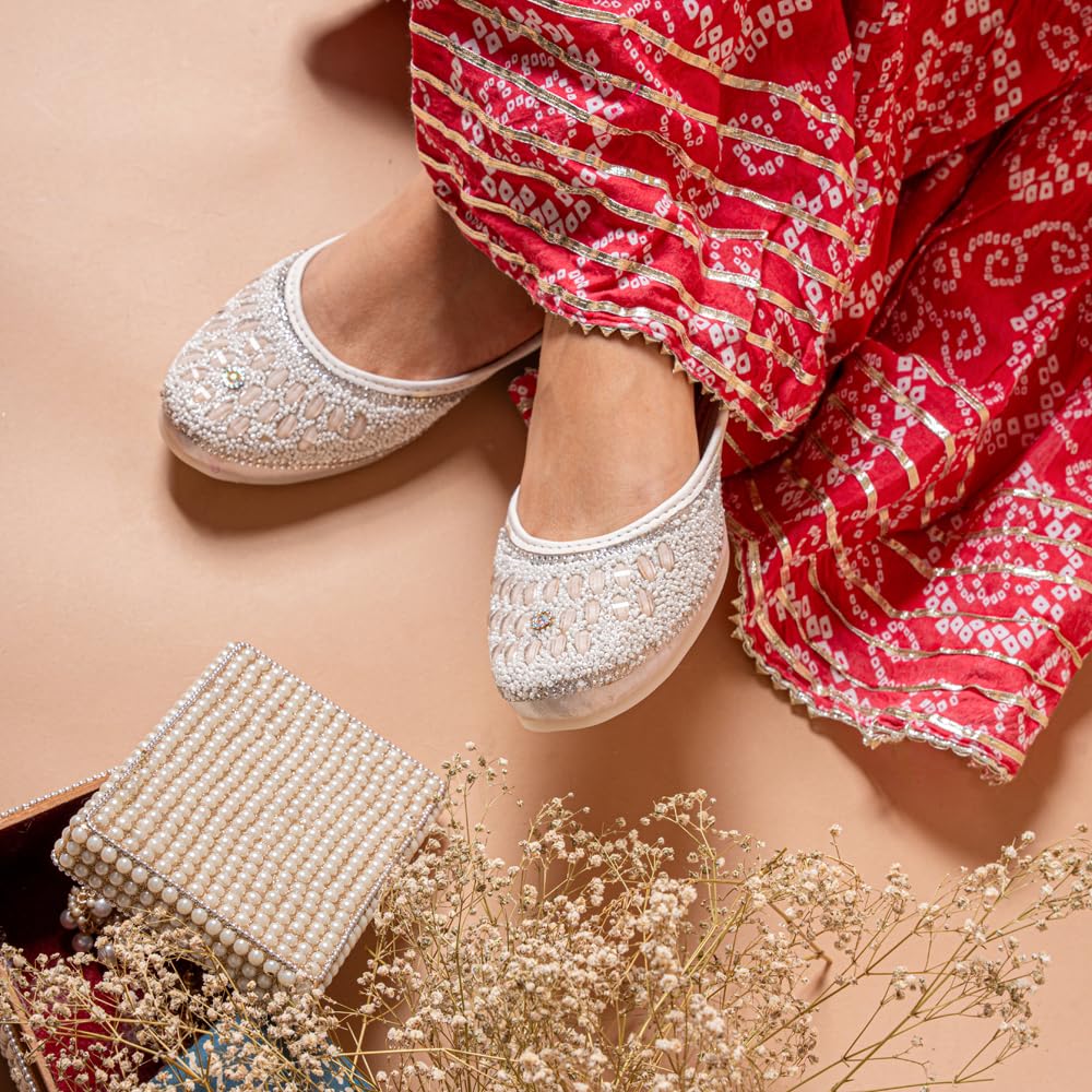 Indifeet Jutti for Women - Silver - Image 3