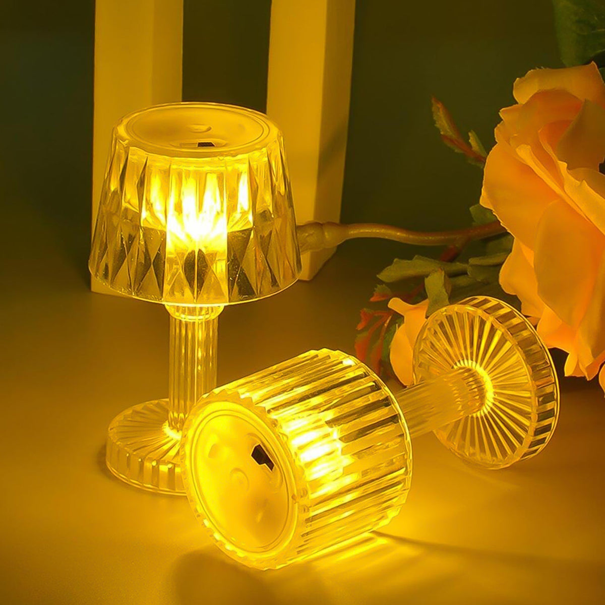Led Candle Lamp Table Lamp Portable Plastic Acrylic LED Desk Lamps Battery Powered(1 Pc / Small)