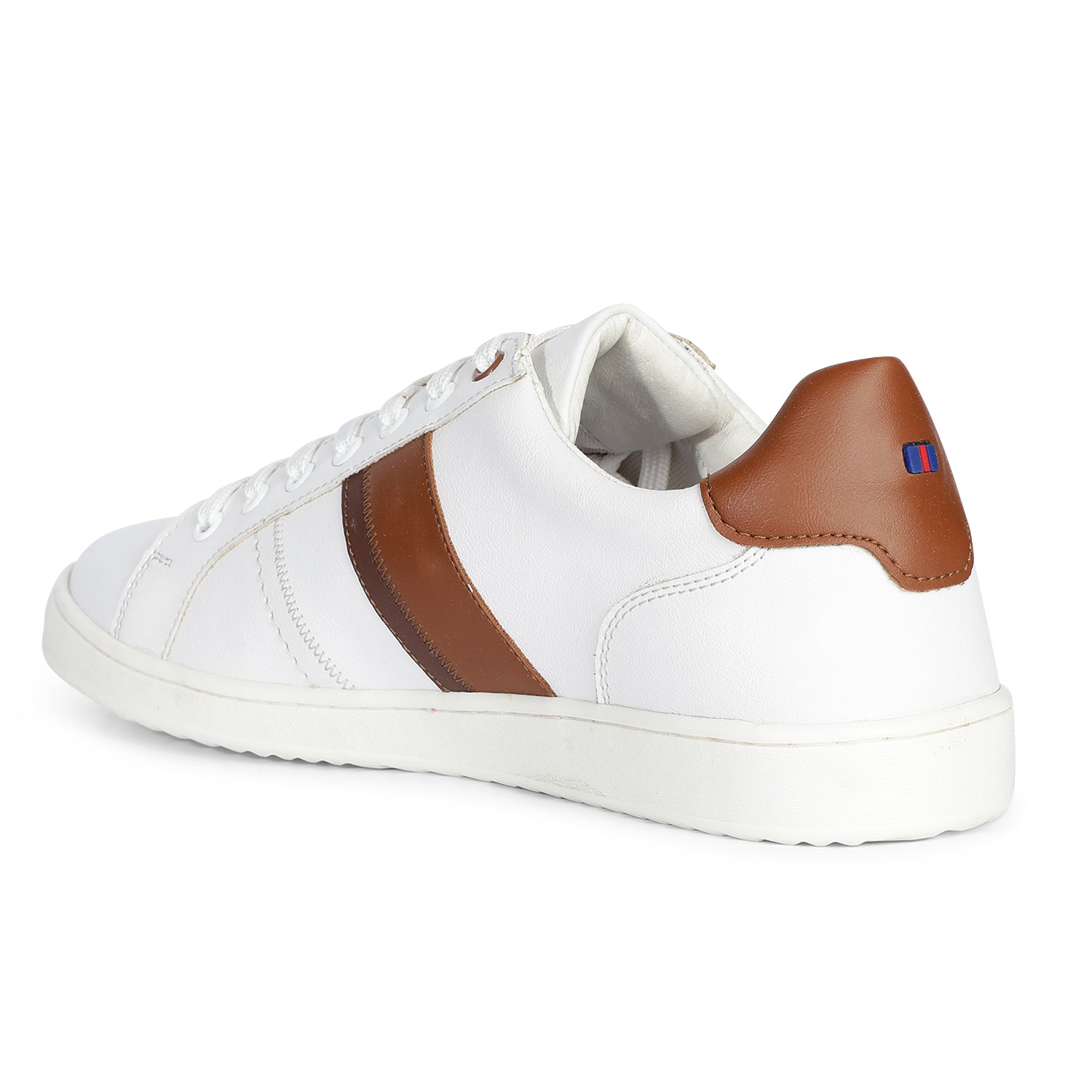 Hush Puppies Men White Casual Lace-up Sneaker - White - View 3