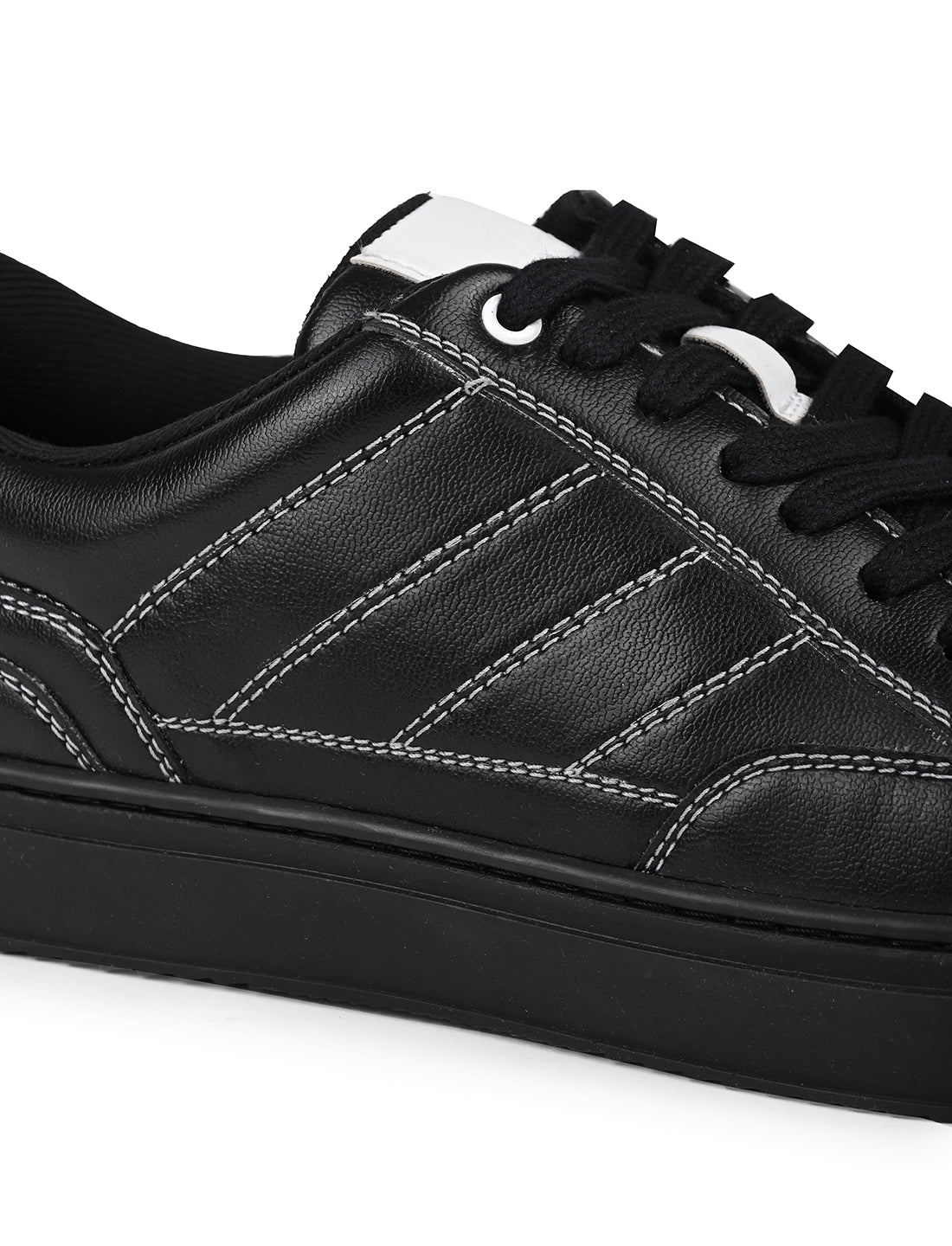 The Groove-01 Black & White Men Casual Sneaker V8 By Ruosh