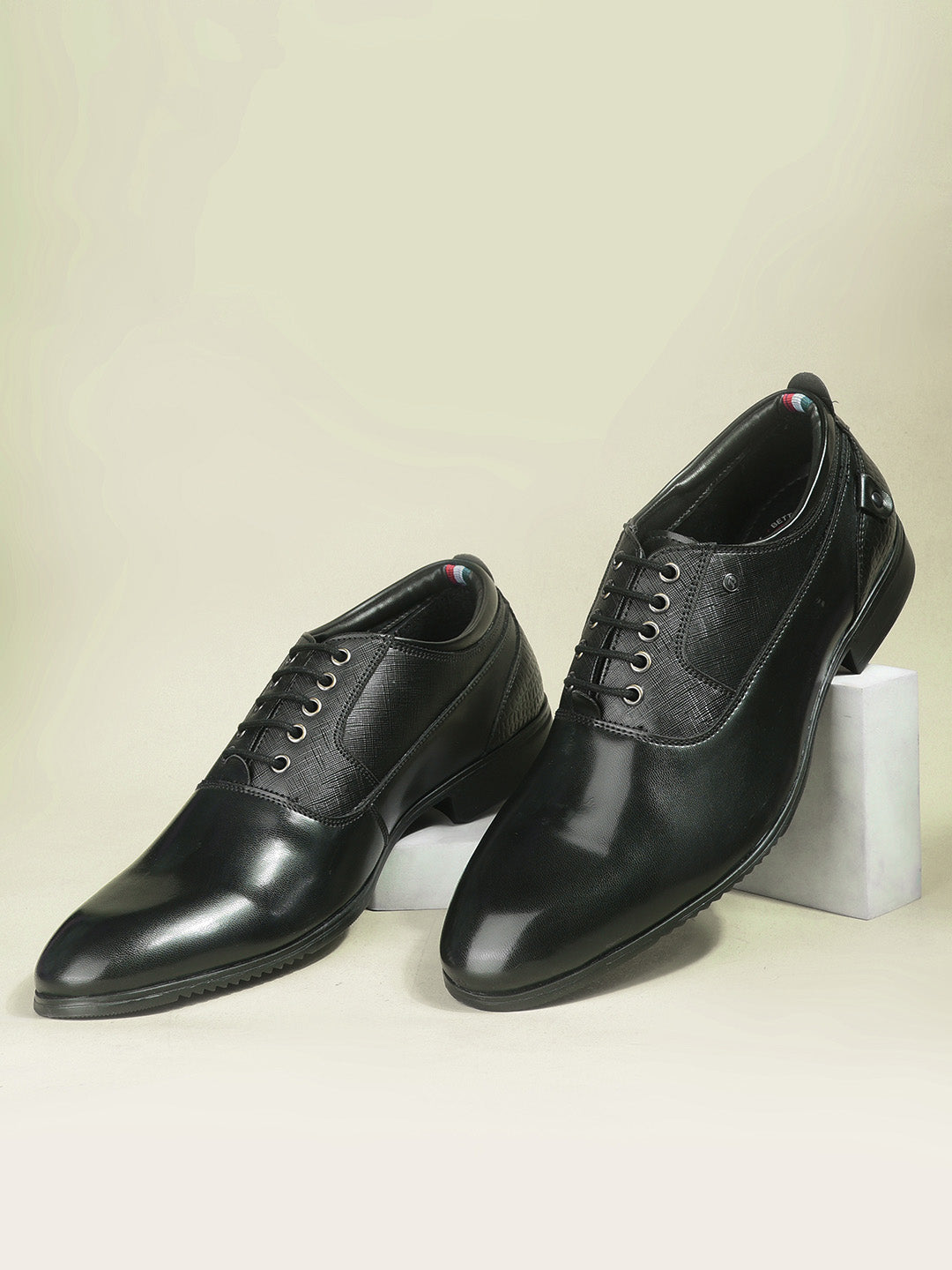 Bata Men Black Formal Lace-up Oxford Shoes - Black - View 6