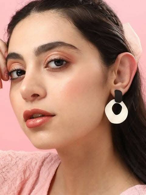 Geometric Irregular Circle Hoop Earrings – Trendy Acrylic Statement Jewelry for Women MK Collections