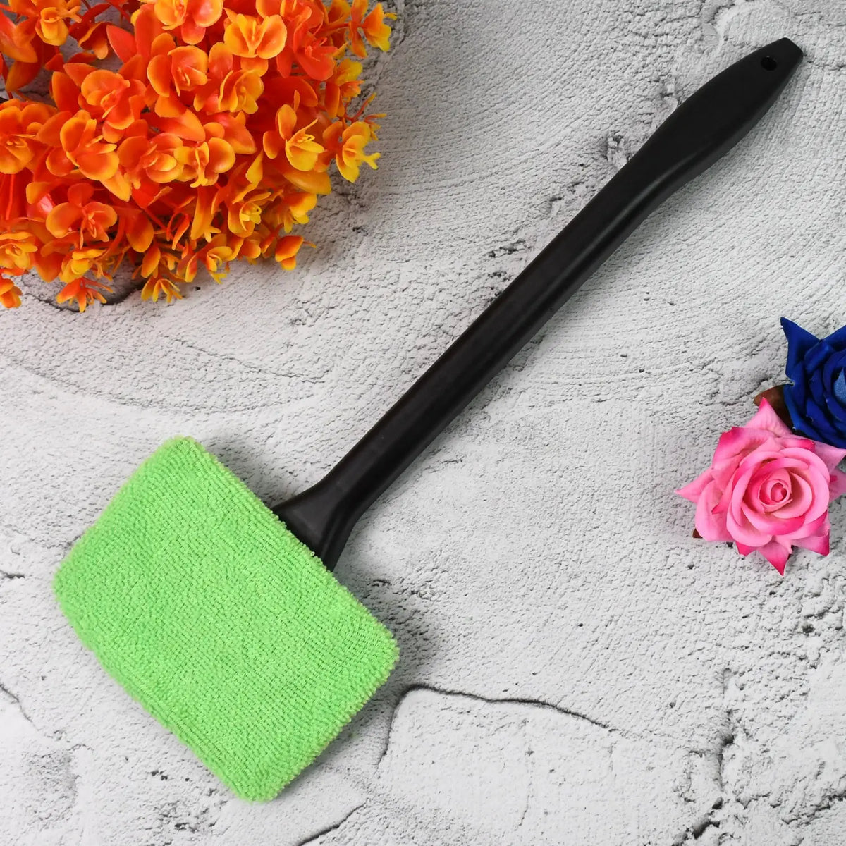 Windshield Clean Car Glass Cleaner Wiper With Microfiber Cloth (1 Pc  38 Cm Long) HP DD