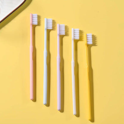 Plastic Toothbrush With Plastic Round Box (20 Pcs Set)