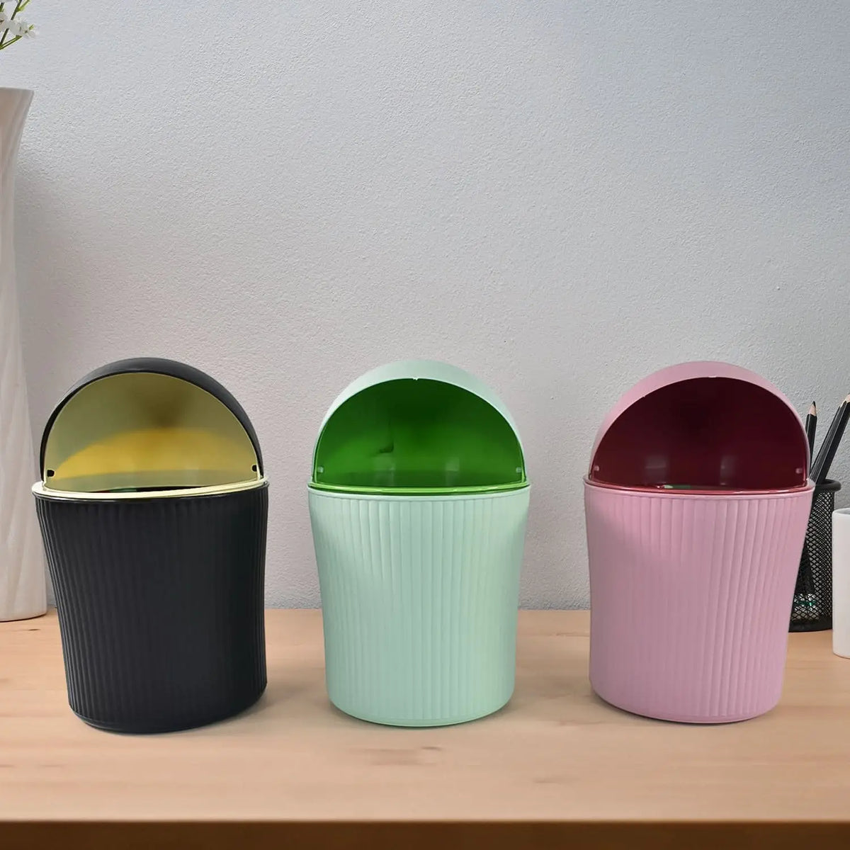 Apex Mini Tabletop Dustbin (1 Pc  1200 Ml  Mix Color) HP DD