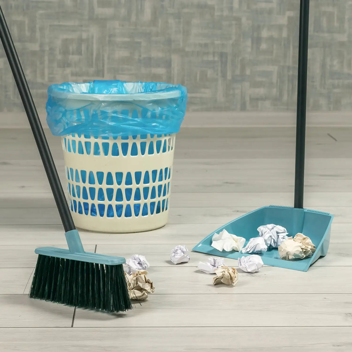Long Handle Dustpan And Brush 2 Piece Set For Sweeping Cleaning Home Office HP DD