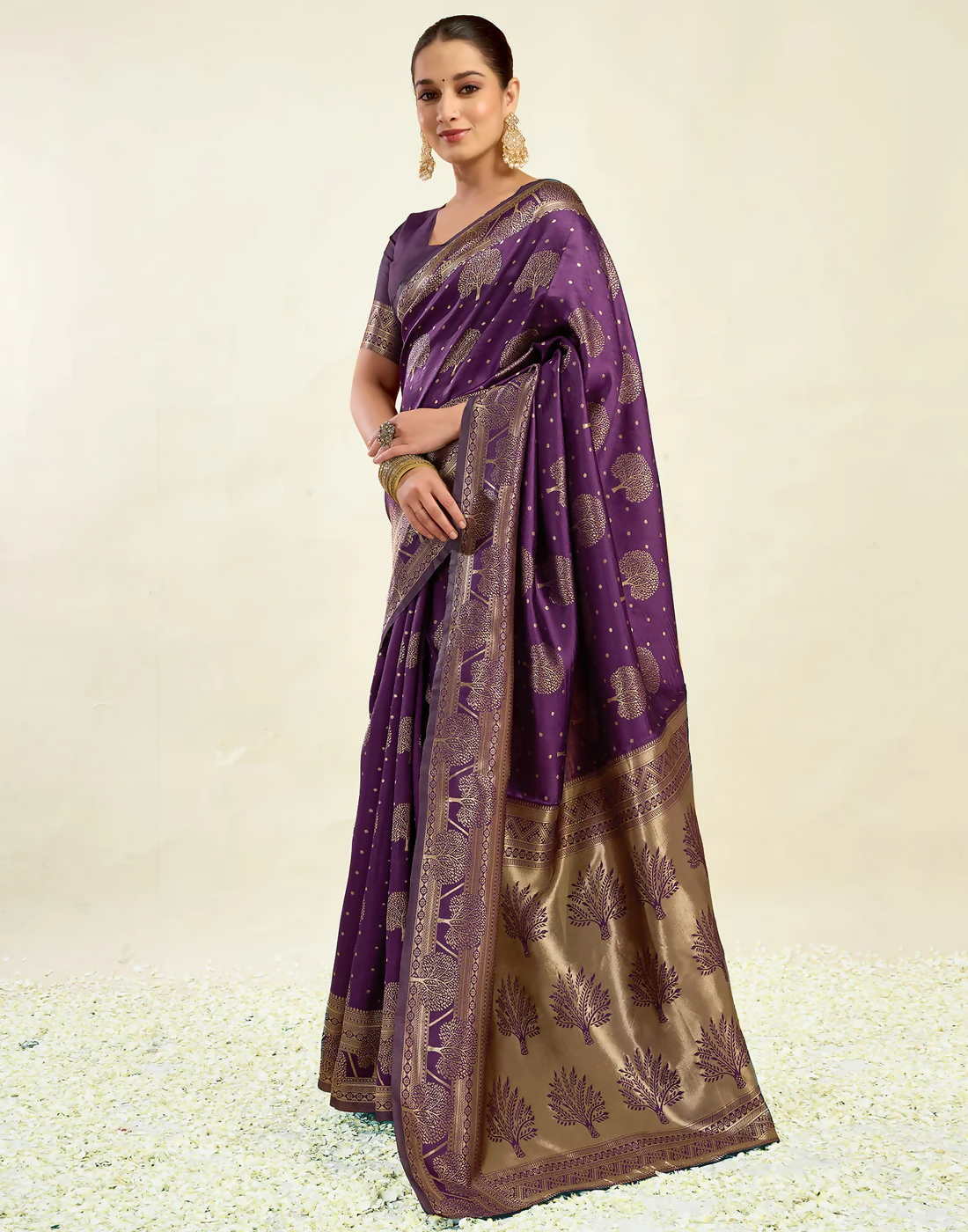 AXONIT Wedding & Festive Jacquard Saree with Heavy Zari Weaving