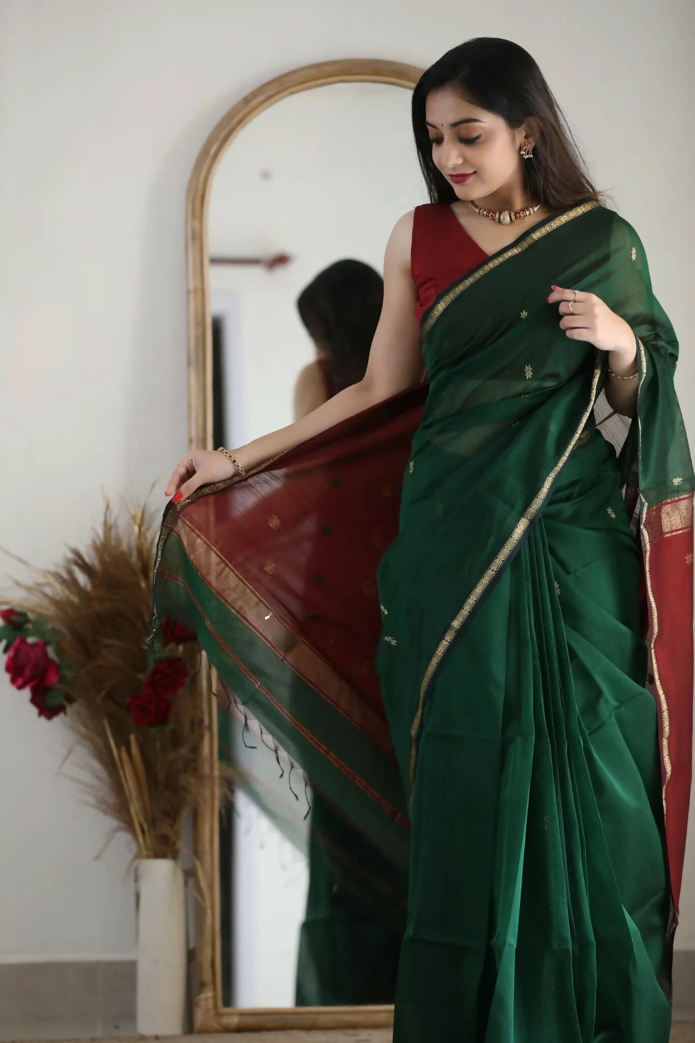 AXONIT Lightweight Cotton Saree with Zari Butti – Ideal for Daily & Festive Wear