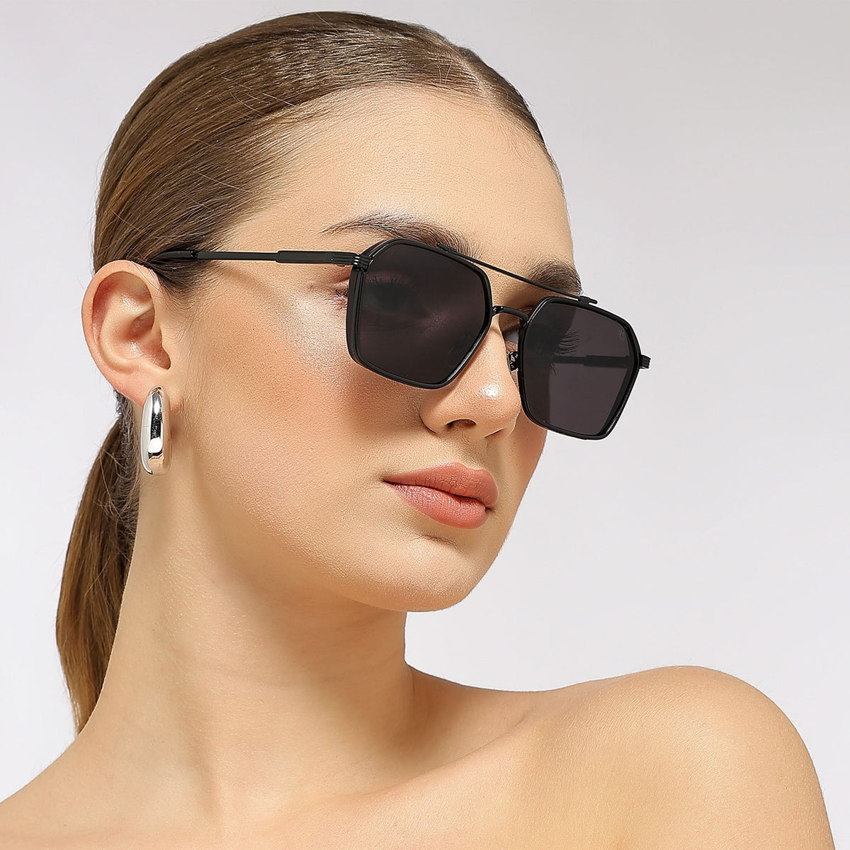 Eyejack Black Square Sunglasses for Men and Women - Style L846 - view 7