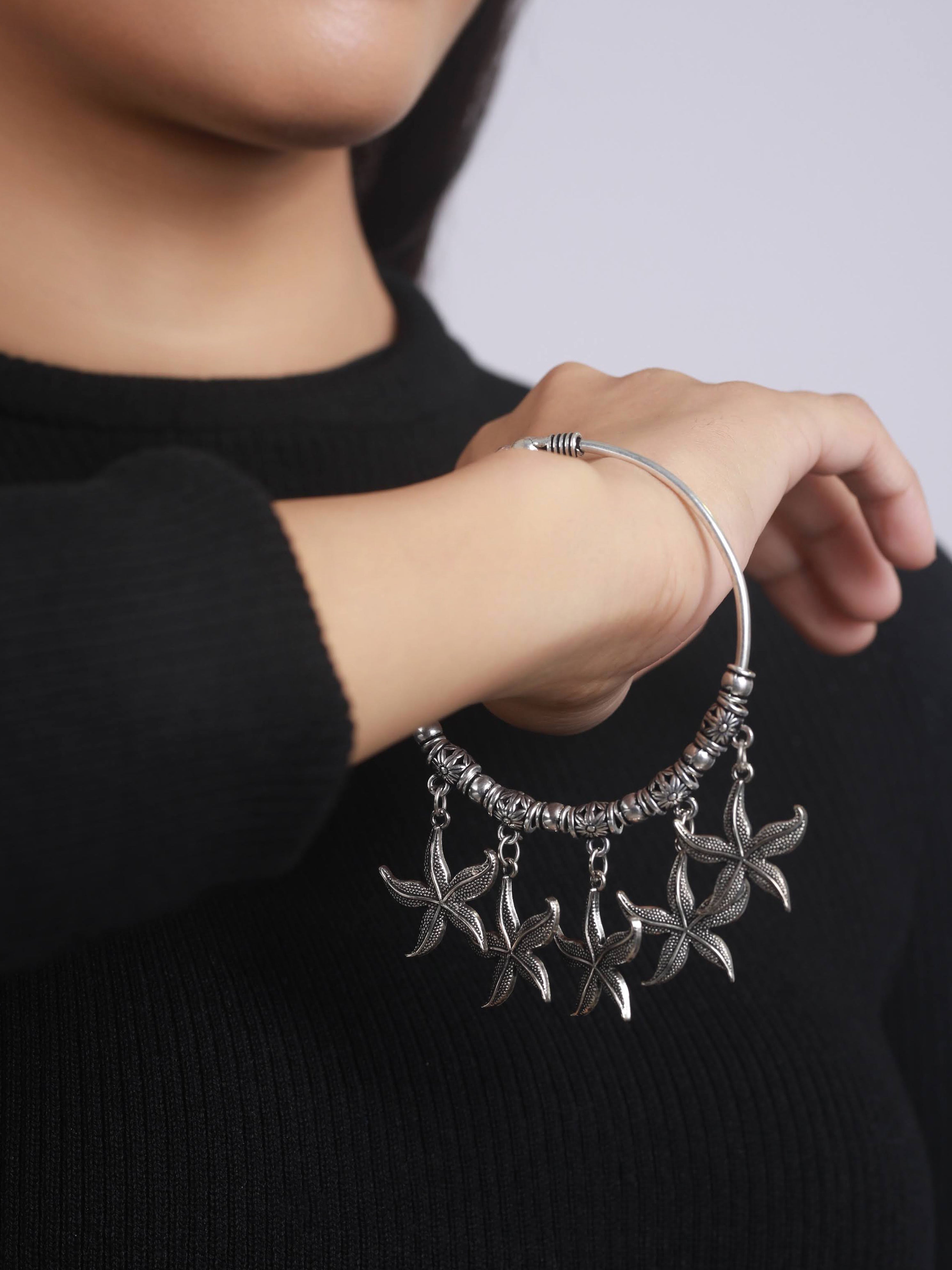 Women Oxidised Silver-Toned & Oxidised Tribal Brass Star Charm Bracelet