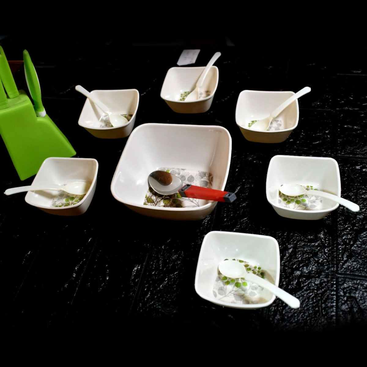 13-Piece Pudding Cutlery Set HP DD