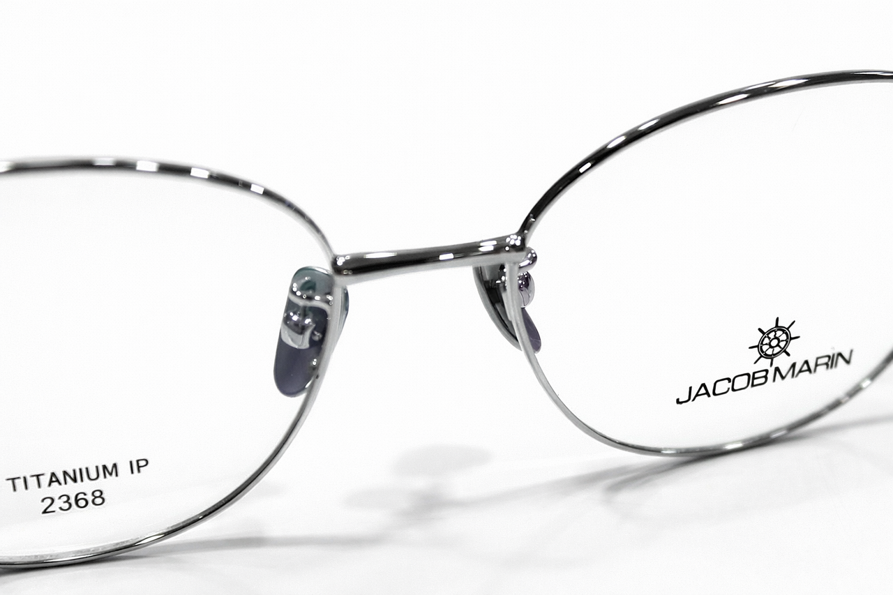Fancy Full Rim Cat-Eye Frame For Men & Women 142mm