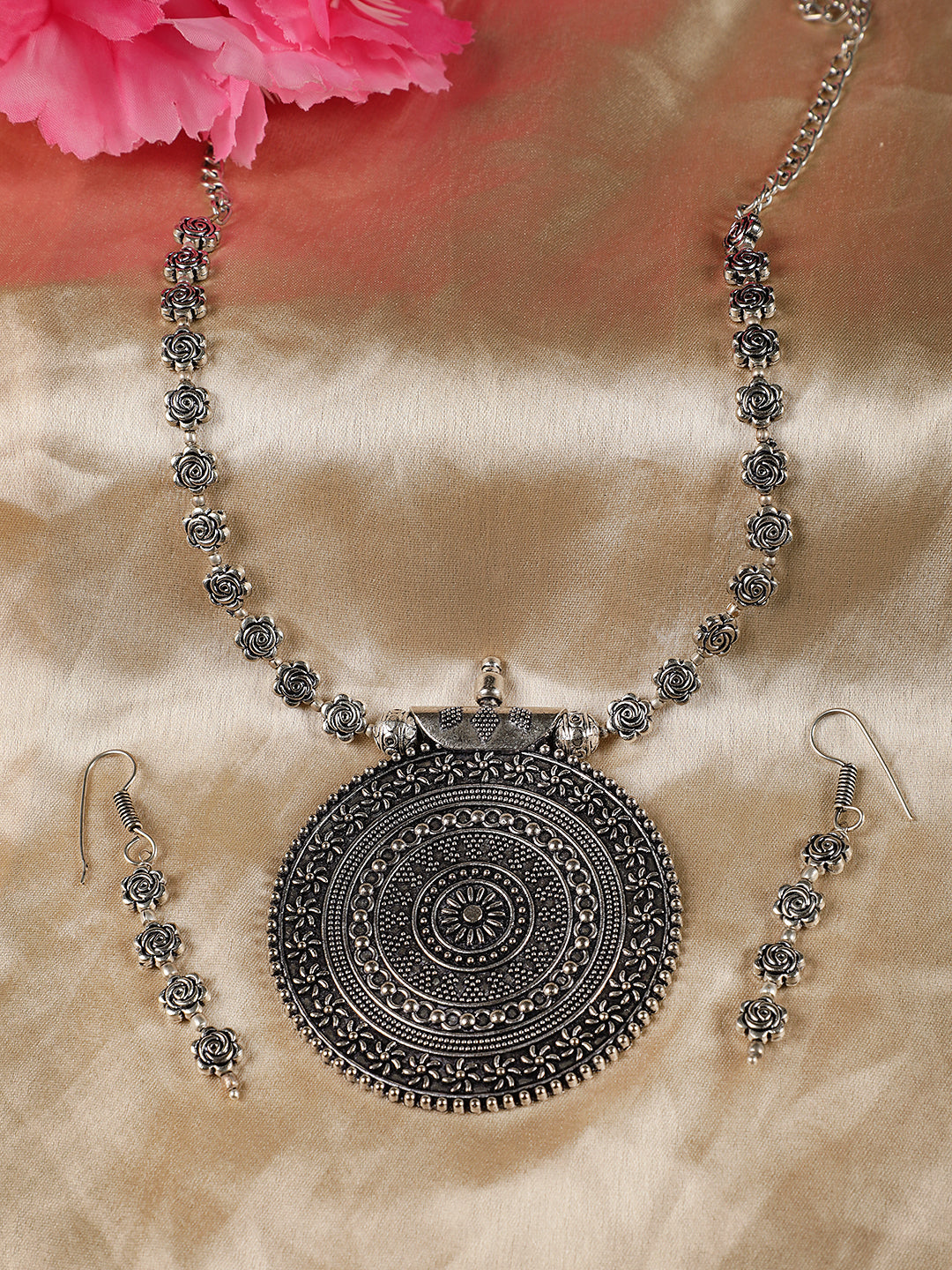 Silver Plated Spherical Jewellery Set With Ring And Nosepin