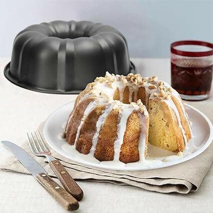 Nonstick Bakeware Pumpkin Shape Cake Mold (Black) - HalfPe