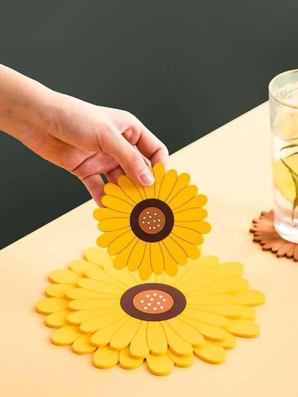 P-plus international silicone trivet sunflower hot pot holder (pack of 6) - HalfPe