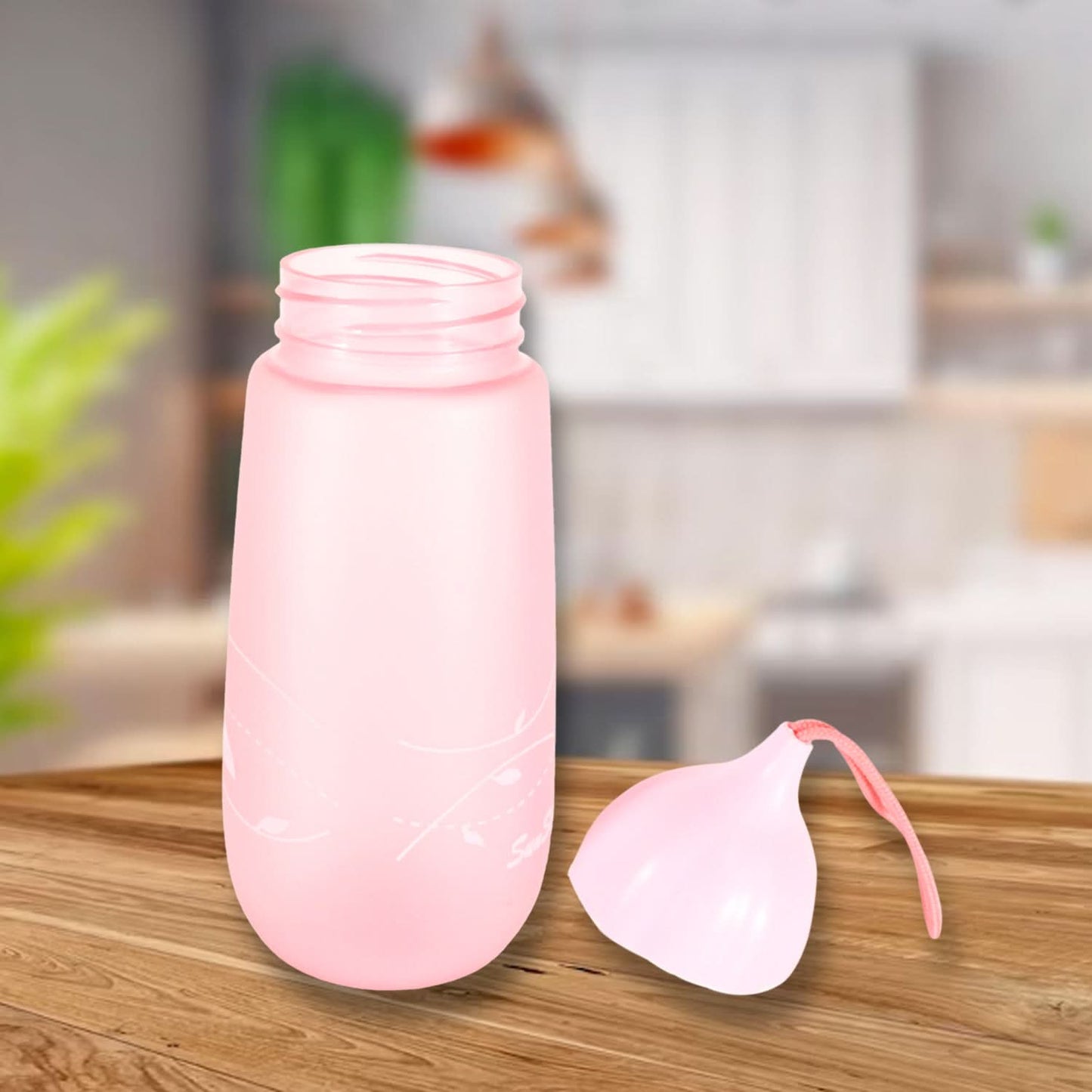 Unique Shape BPA-Free Plastic Water Bottle with Carry Cord – 550ml