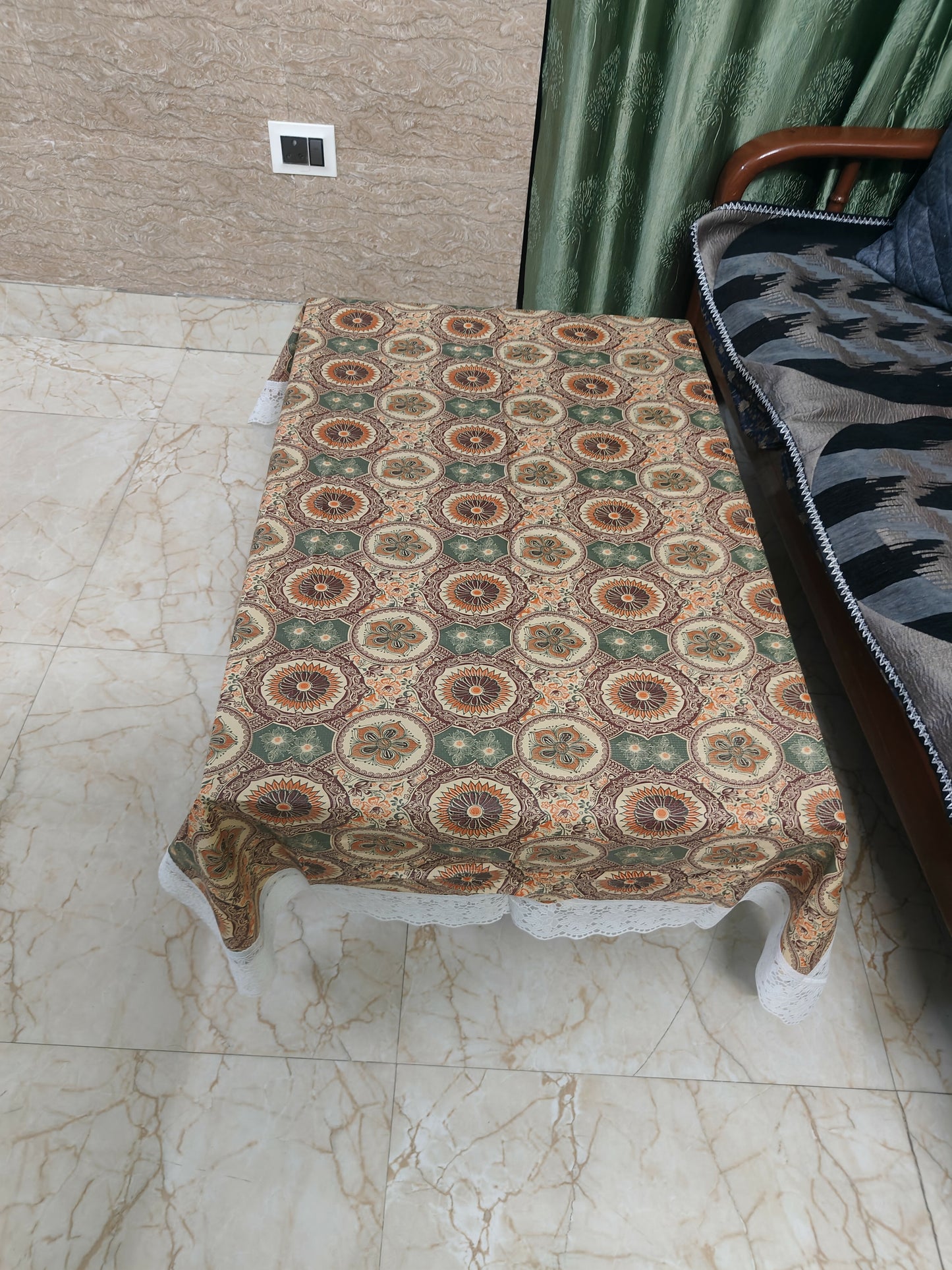 1742401688197-0267f27a43cc4757-FC5D00C5BCA88E16131428967A66C249