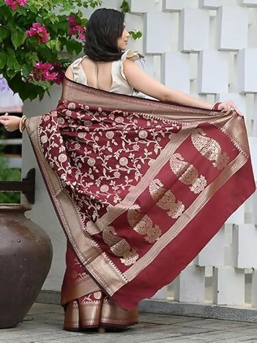 AXONIT Soft Silk Saree with Golden Zari Floral & Peacock Weaving