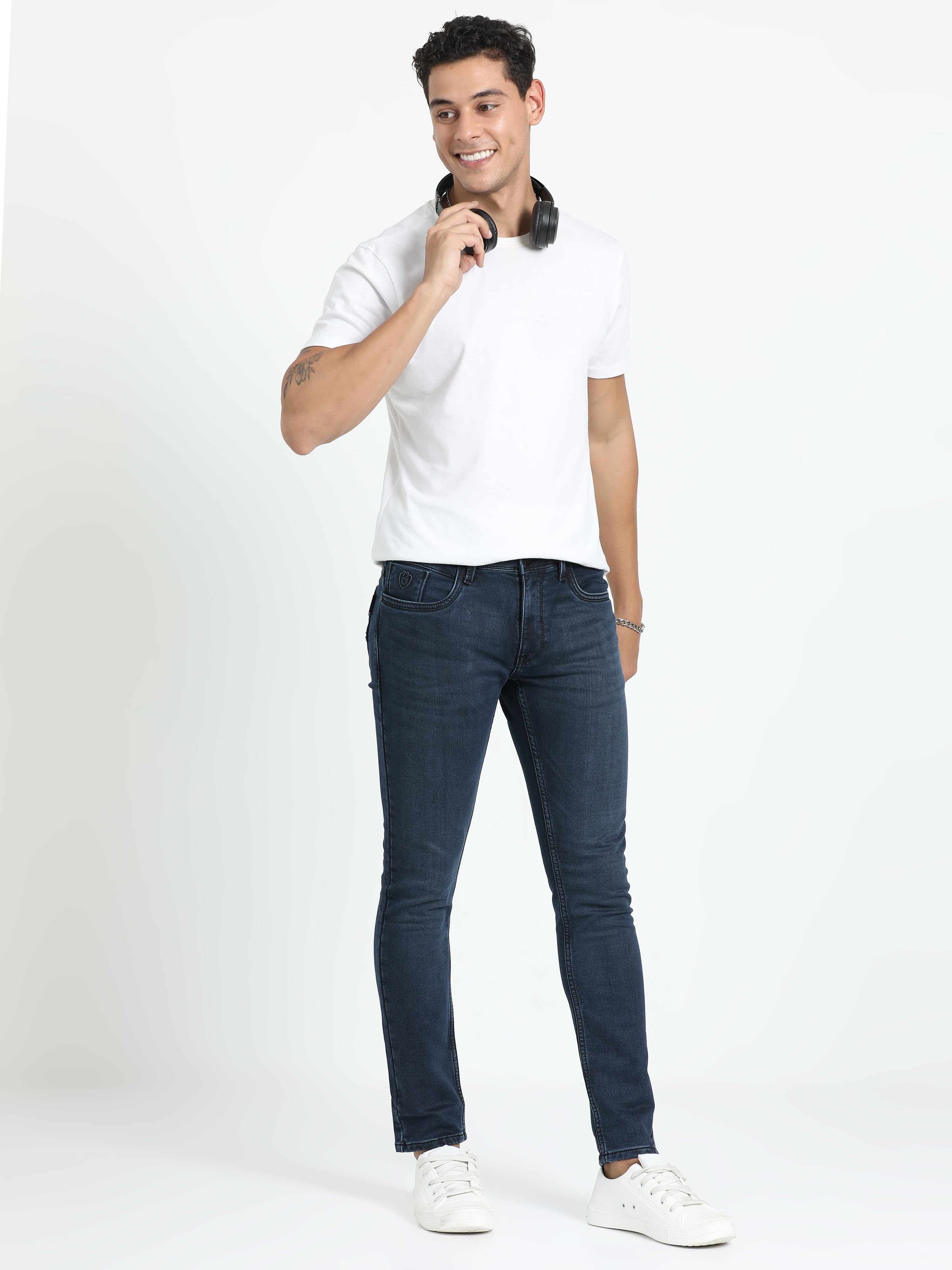 Men's Dark Blue Relaxed Denim Ankle fit Jeans