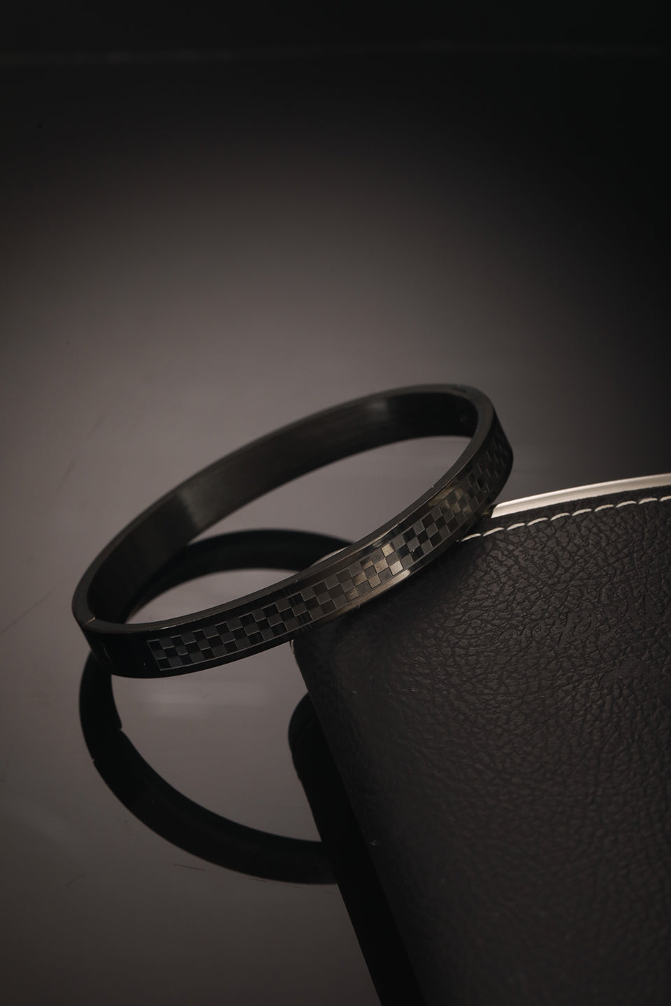 Men'S Men Black Stainless Steel Checked Kada Bracelet