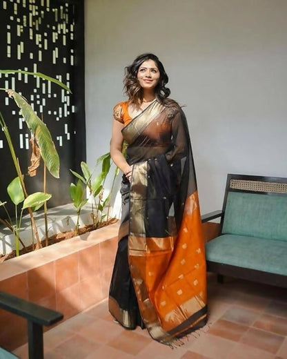 AXONIT Pure Soft Cotton Saree with Zari Checks, Golden Border & Contrast Pallu