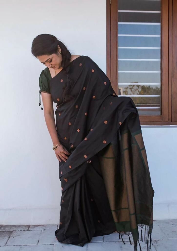 AXONIT Golden Noir Premium Black Jacquard Silk Saree with Gold Zari Buti