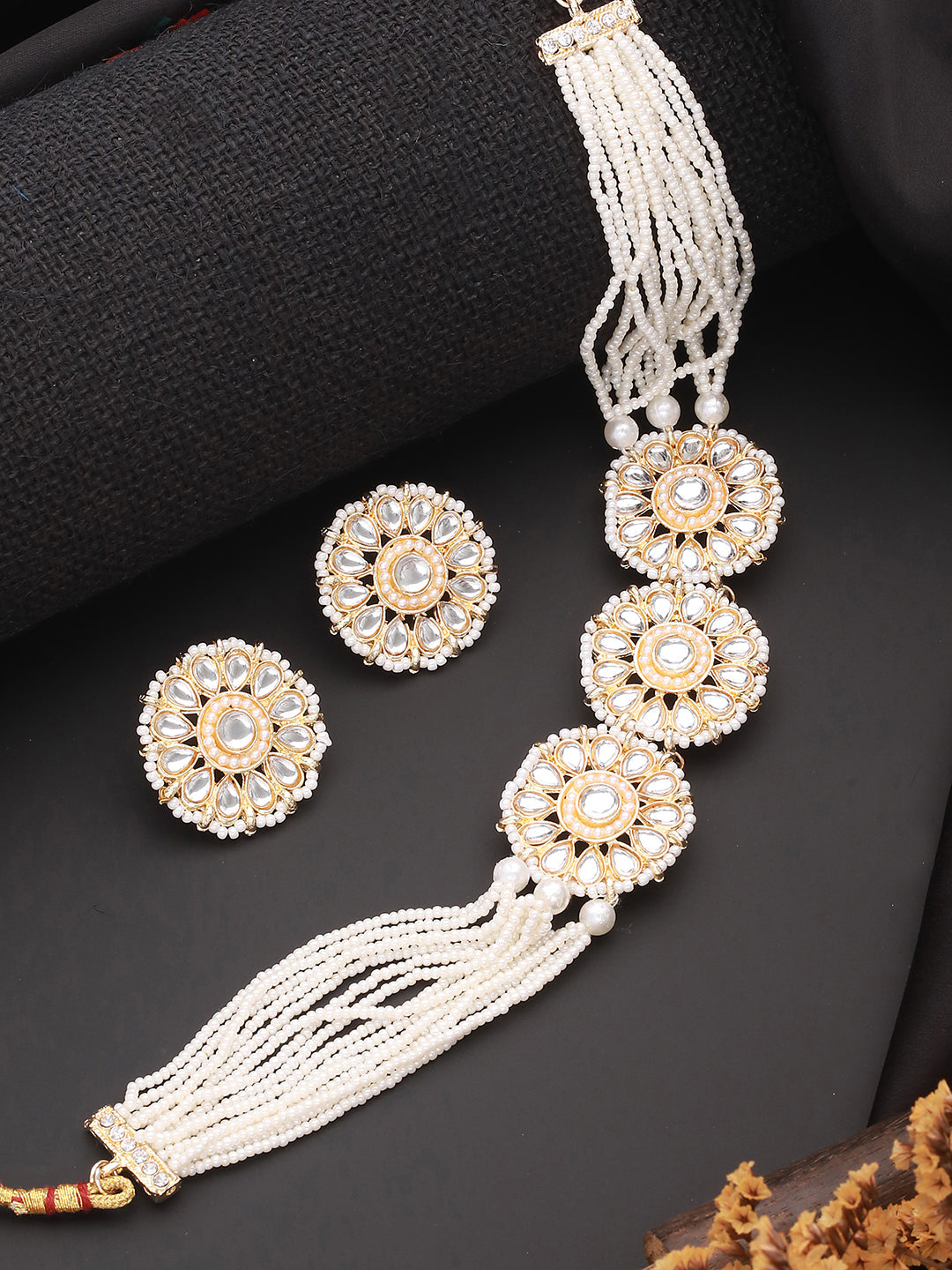 Women Gold-Plated Pearl Beaded Artificial Stone-Studded Jewellery Set
