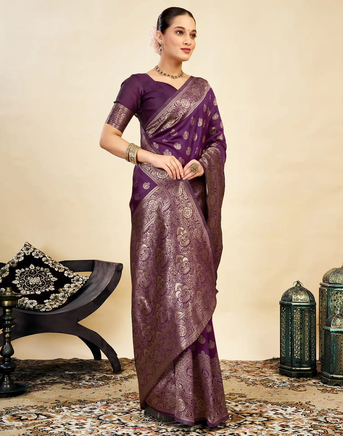 Royal Emerald Jacquard Saree with Golden Zari Work & Heavy Brocade Border