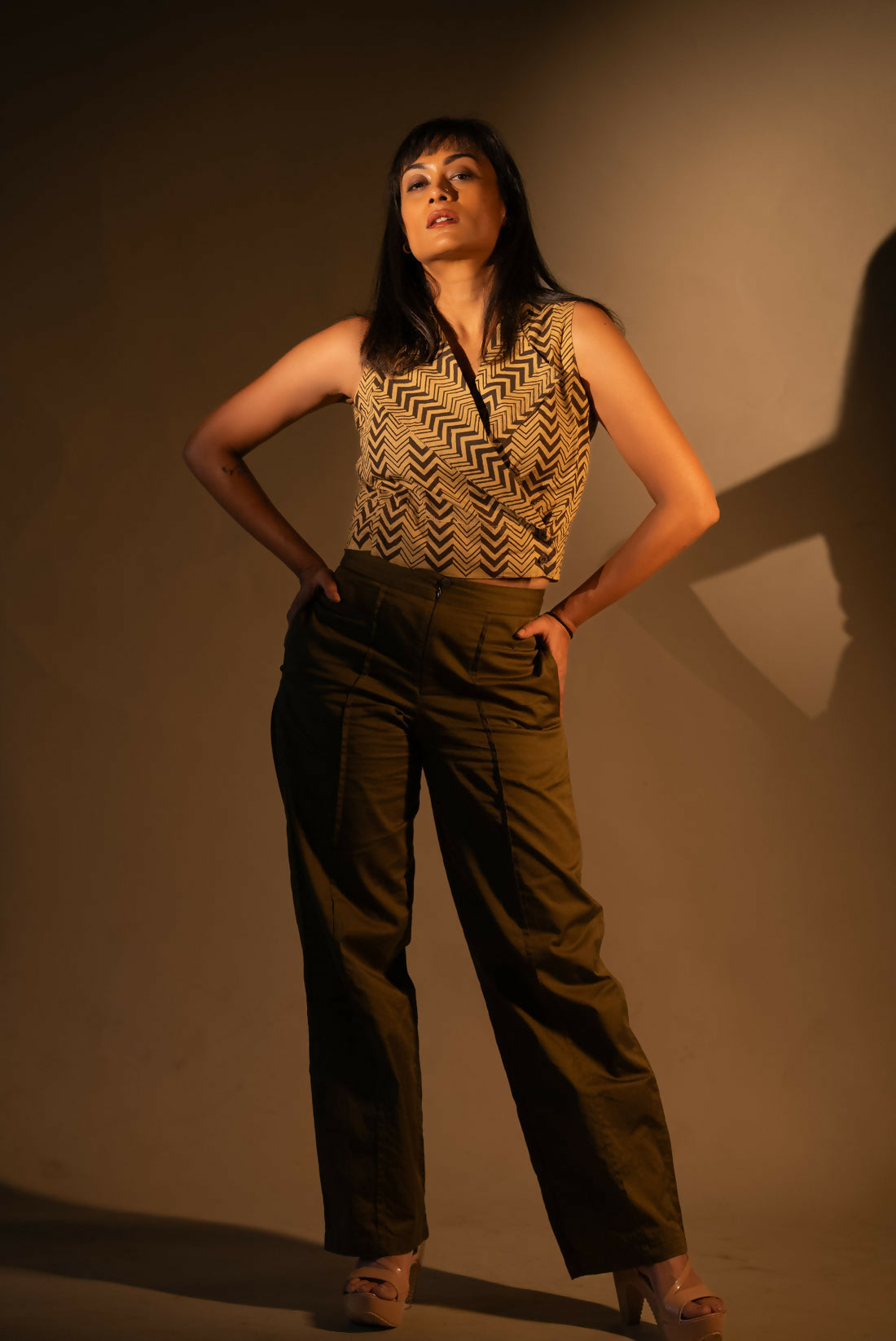 Women’s Classic Chevron Print Cotton Linen Overlap Top with Adjustable Waist Studio Sienna