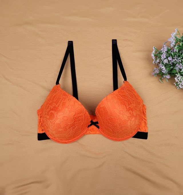Susie Half Coverage Green Lace Black Strap Padded Adjustable, Non Detacahable wired Plunge Bra