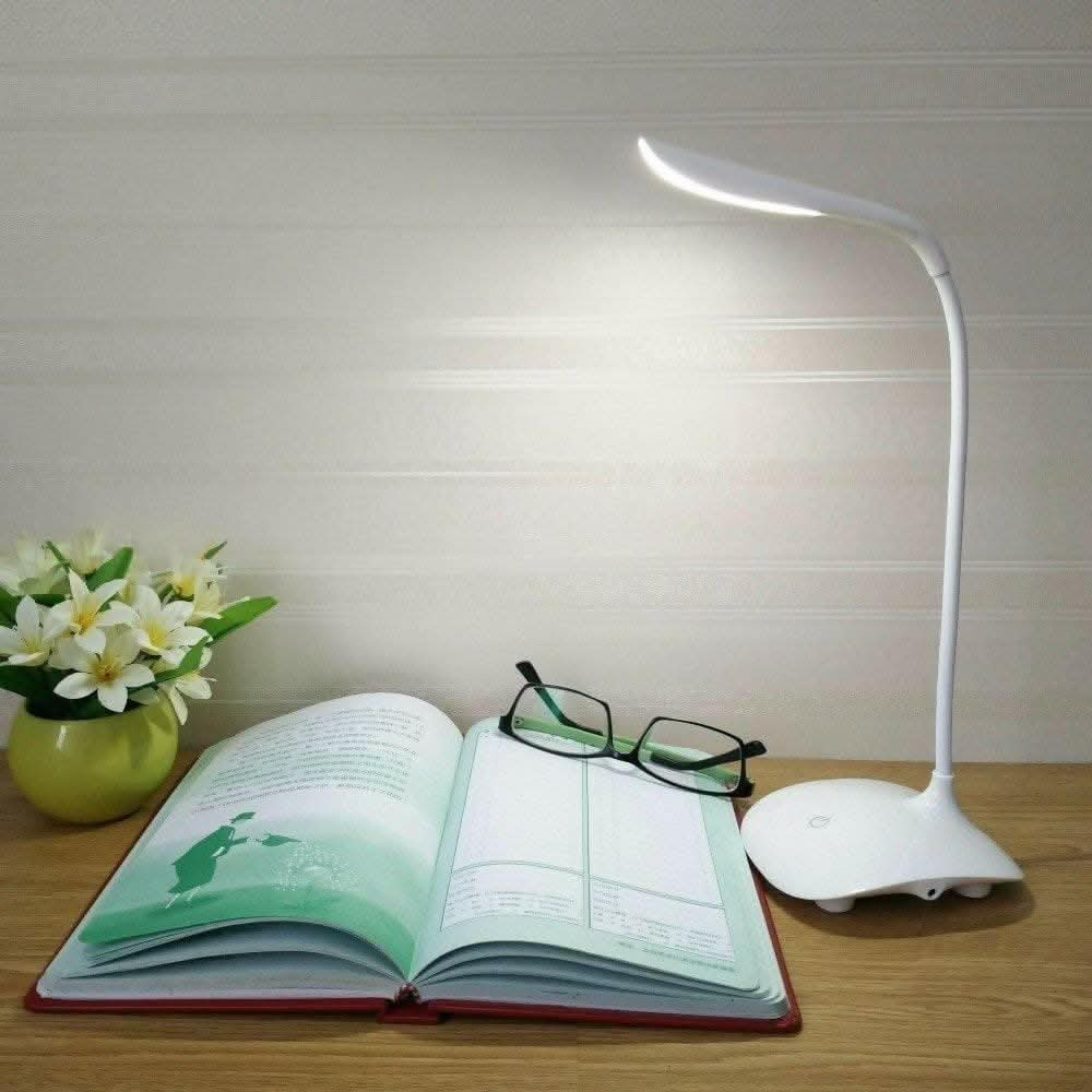 Led Desk Lamp Desktop Lamp with USB Charging Port - HalfPe