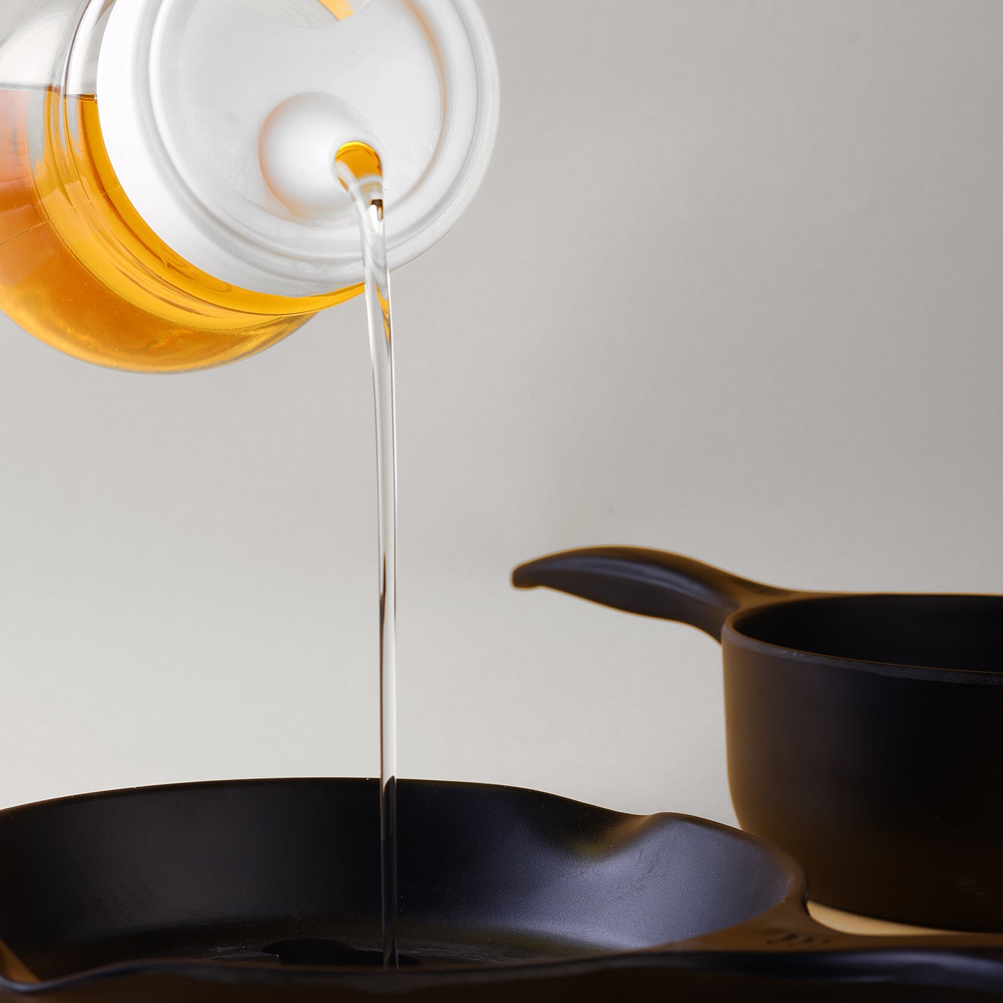 Oil Dispenser Stainless Steel With Small Nozzle 1000ml