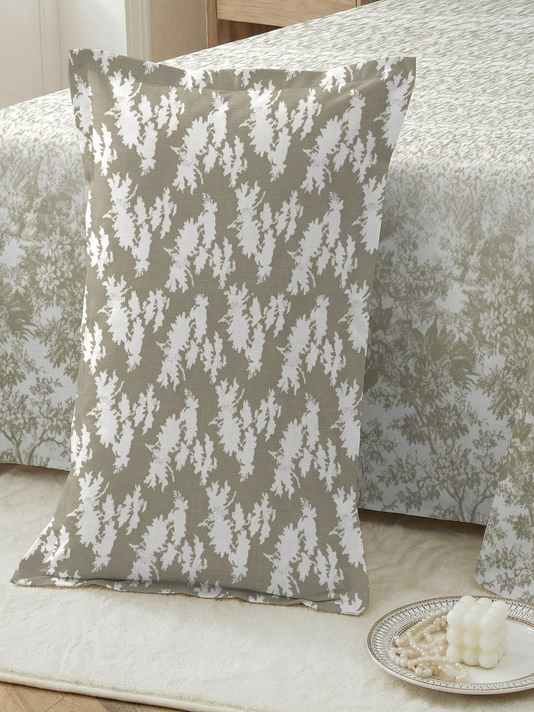 Vera 100% Pure Cotton Satin King Bedsheet With 2 Contrast Pillow Covers