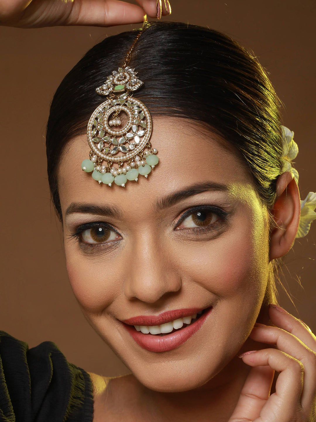 Gold-Plated & Kundan-Studded Green Maangtikka