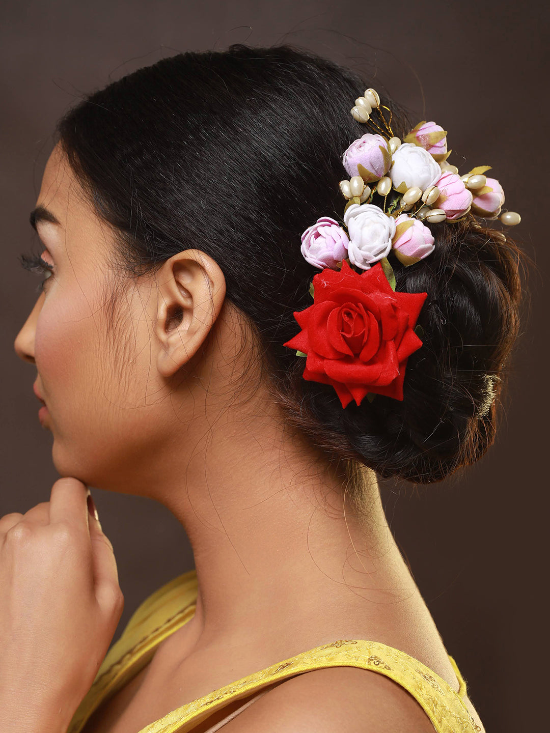 Women Red Rose Wth White & Mauve Embellished Artificial Flower & Pearl Beaded Gajra Designed Hair Pin