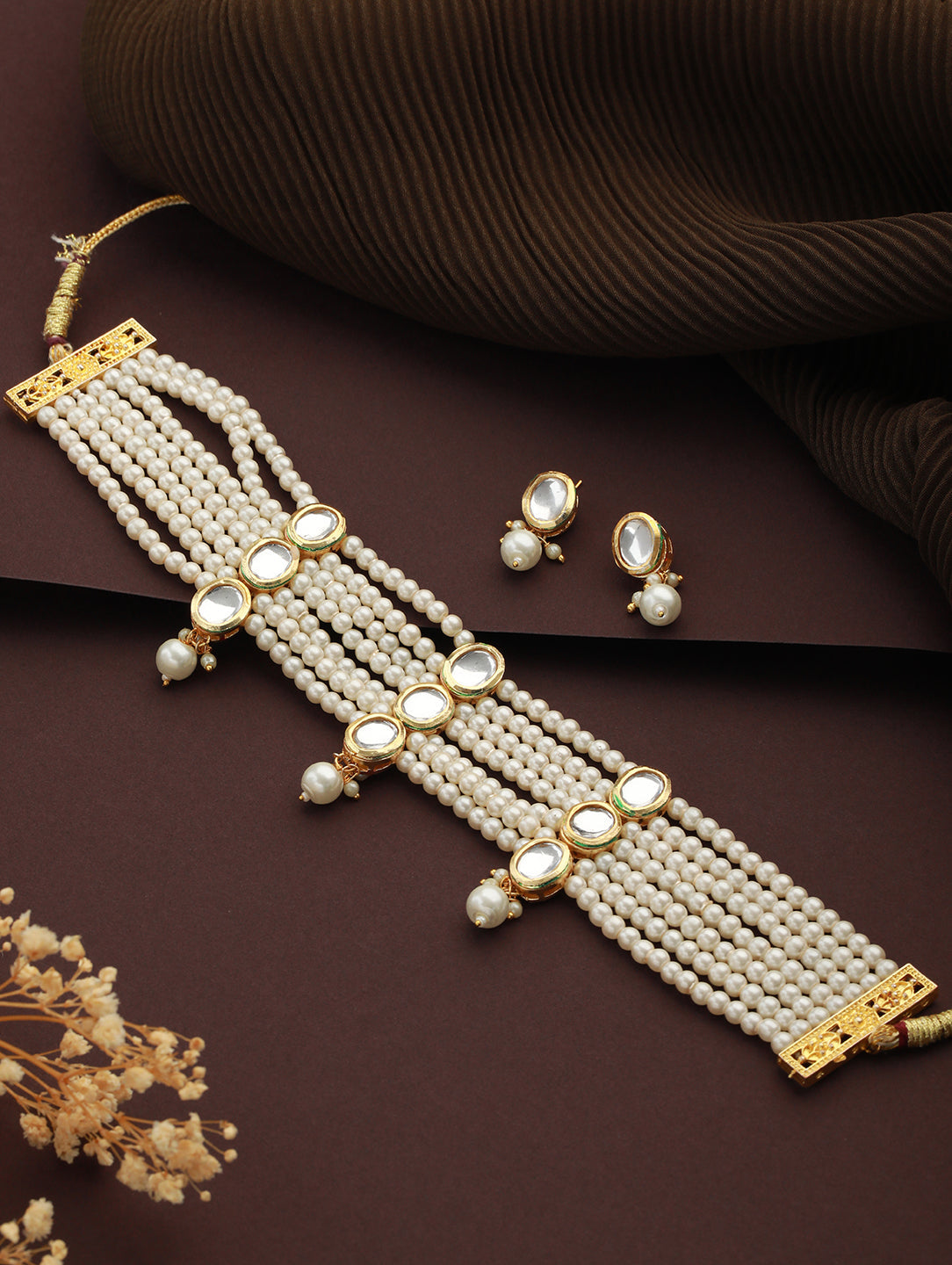Gold-Plated Kundan-Studded & Beaded Necklace & Earrings