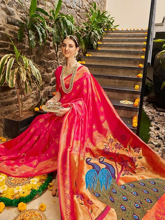 AXONIT Jacquard Silk Saree – Golden Zari Peacock Design, Festive Wear