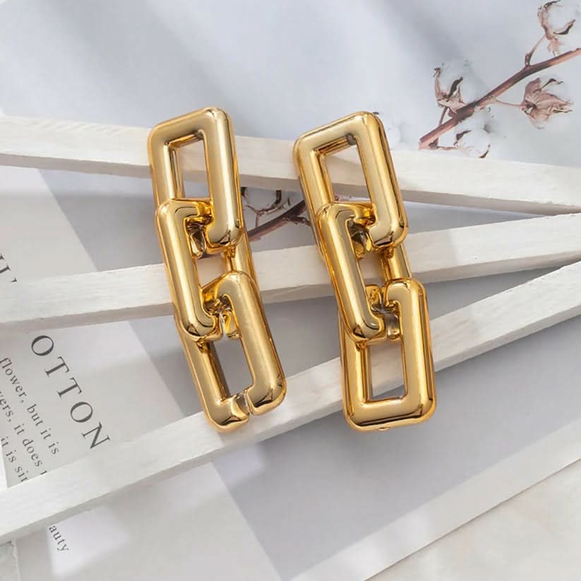 Bold & Beautiful Gold Jewelry Set – Chain Necklace, Bracelet & Earrings Combo (Set of 3) pinapes
