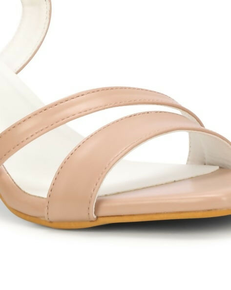 -473Wx593H-700674929-nude-MODEL8[1]