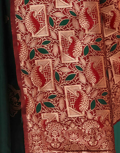 AXONIT Royal Emerald Premium Soft Silk Saree with Intricate Golden Zari Weaving and Rich Mustard-Gold Pallu