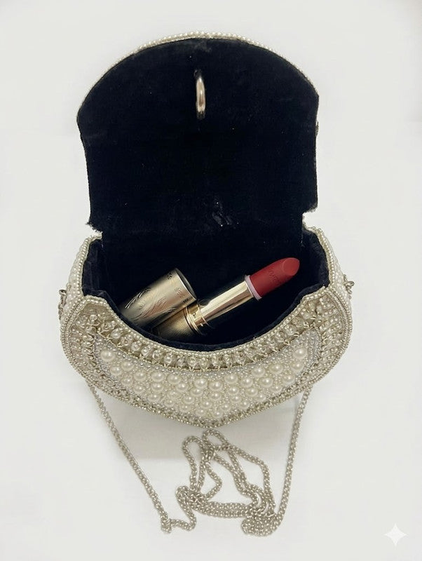 Buddy Cares Metal Bag for Women, Silver Pearl Embellished Clutch Purse with Chain Strap – Heart – view 3 – Buddy Cares
