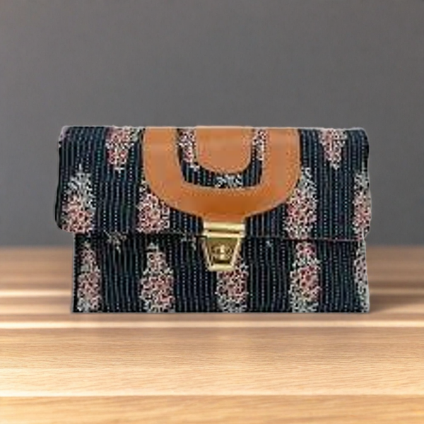 Women’s Printed Clutch With Detachable Belt (Blue)