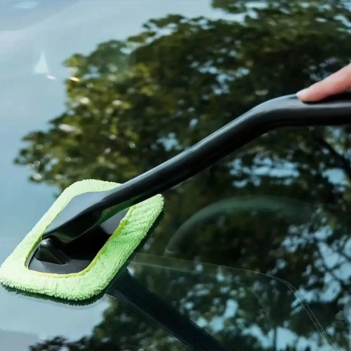 Windshield Clean Car Glass Cleaner Wiper With Microfiber Cloth (1 Pc  38 Cm Long) HP DD