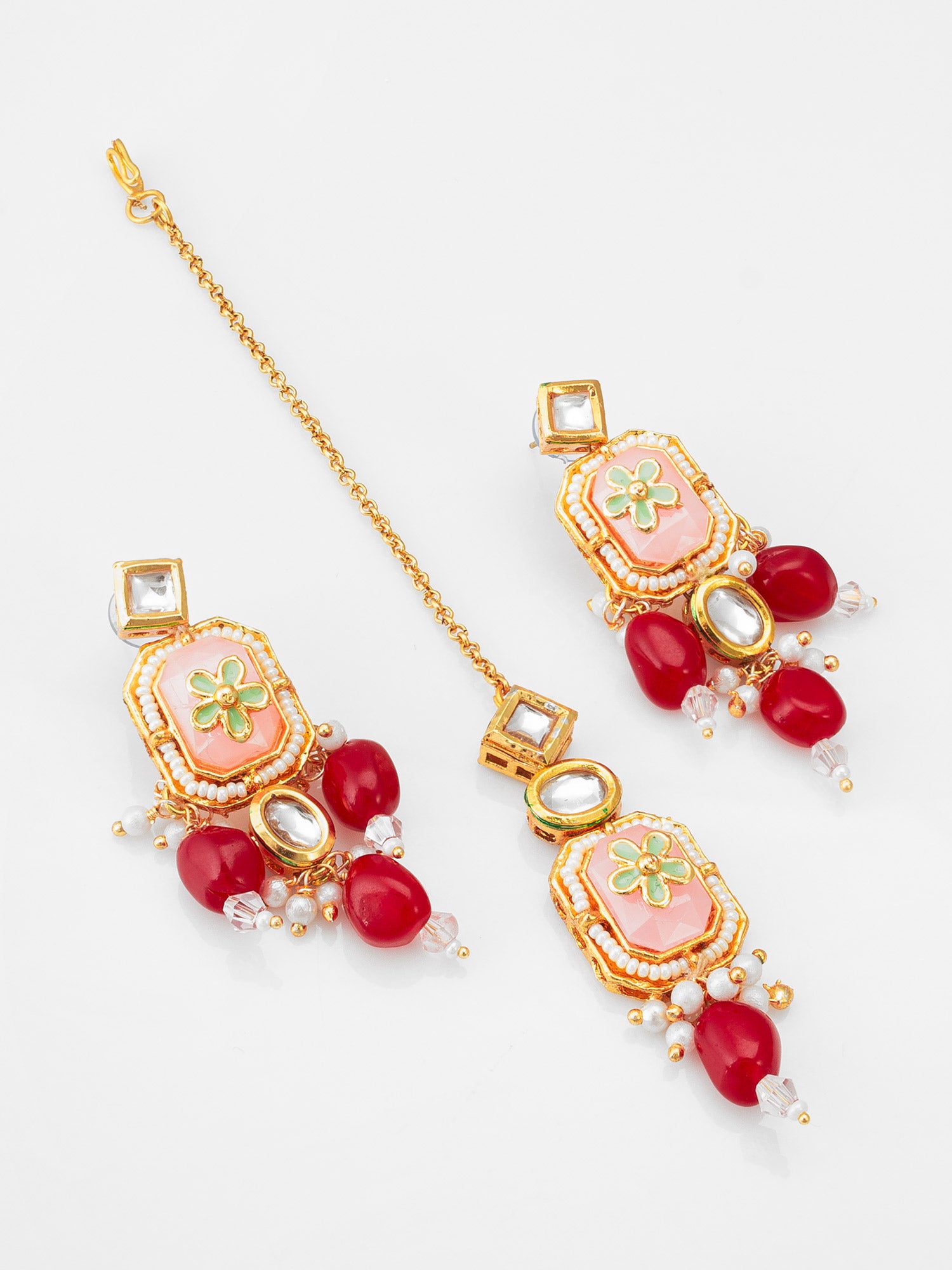 Peach Meenakari Kundan Choker Necklace Set with  Flower Motif, Beads and Maang Tikka – View 2 | Aadita Jewelry