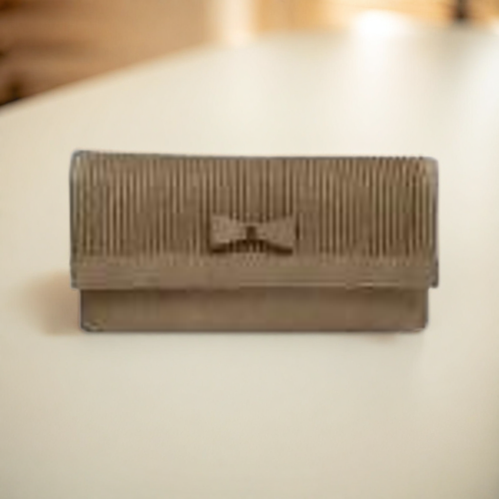 Elegant Clutch For Wedding Parties